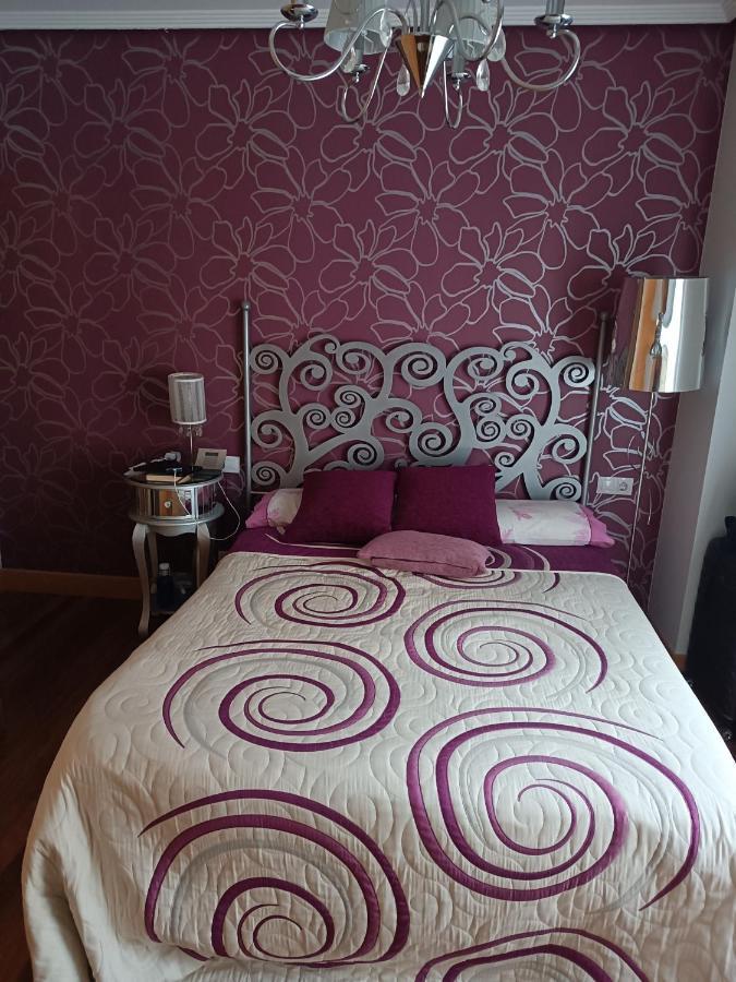 Karmelo Junto Al Metro Apartament *